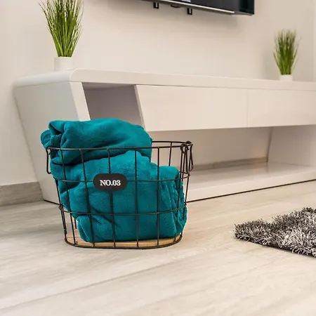 Front In Semesterbostad Ždrelac