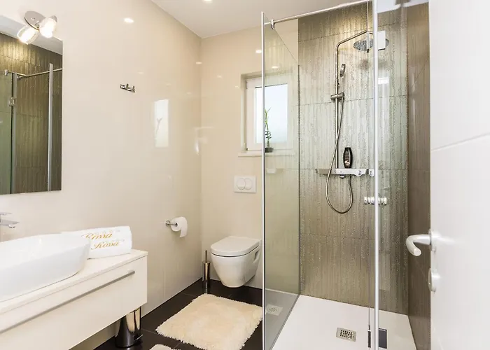 Semesterbostad Front In *