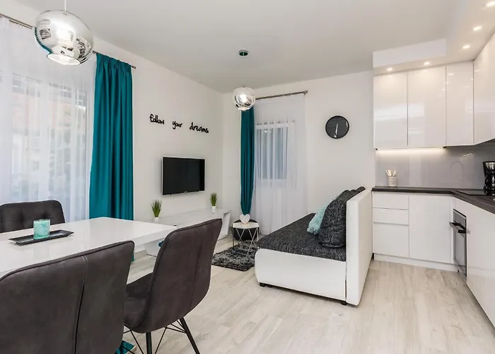 Semesterbostad Front In *