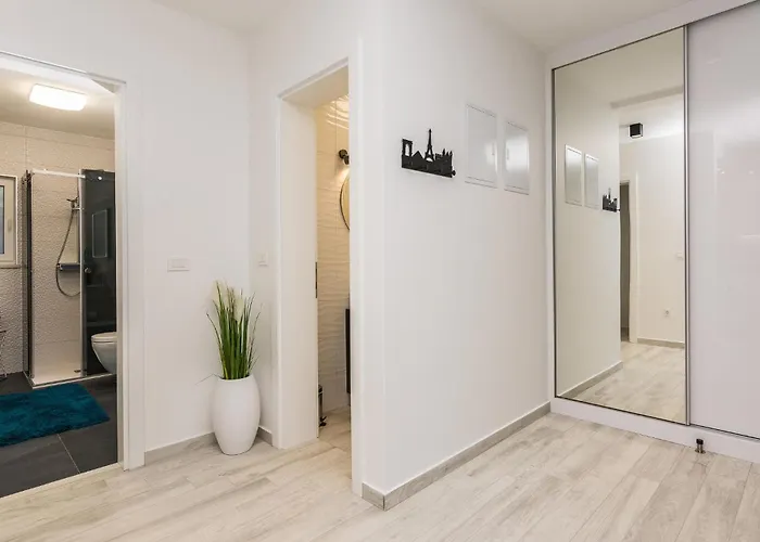 Semesterbostad Front In Ždrelac