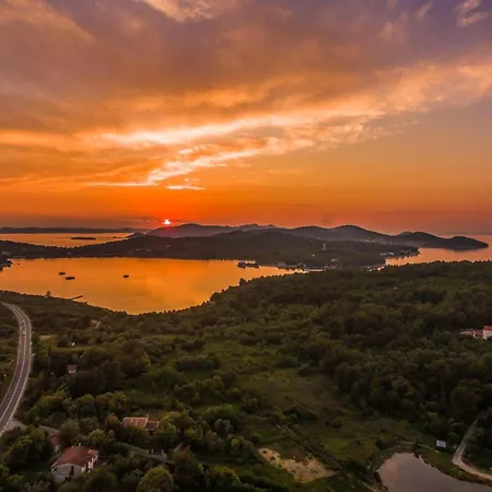 Amazing In Prázdninový dům Ždrelac