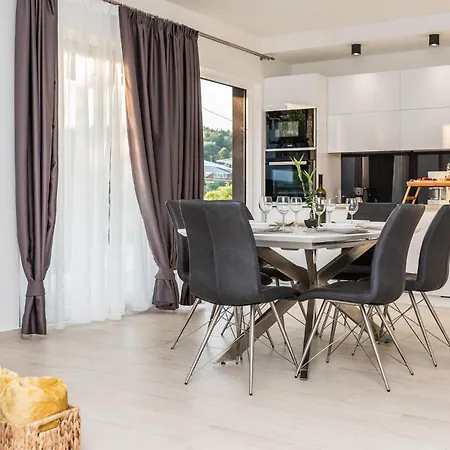 Front In Holiday home *