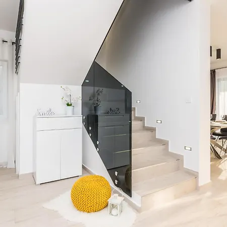 Holiday home Front In *